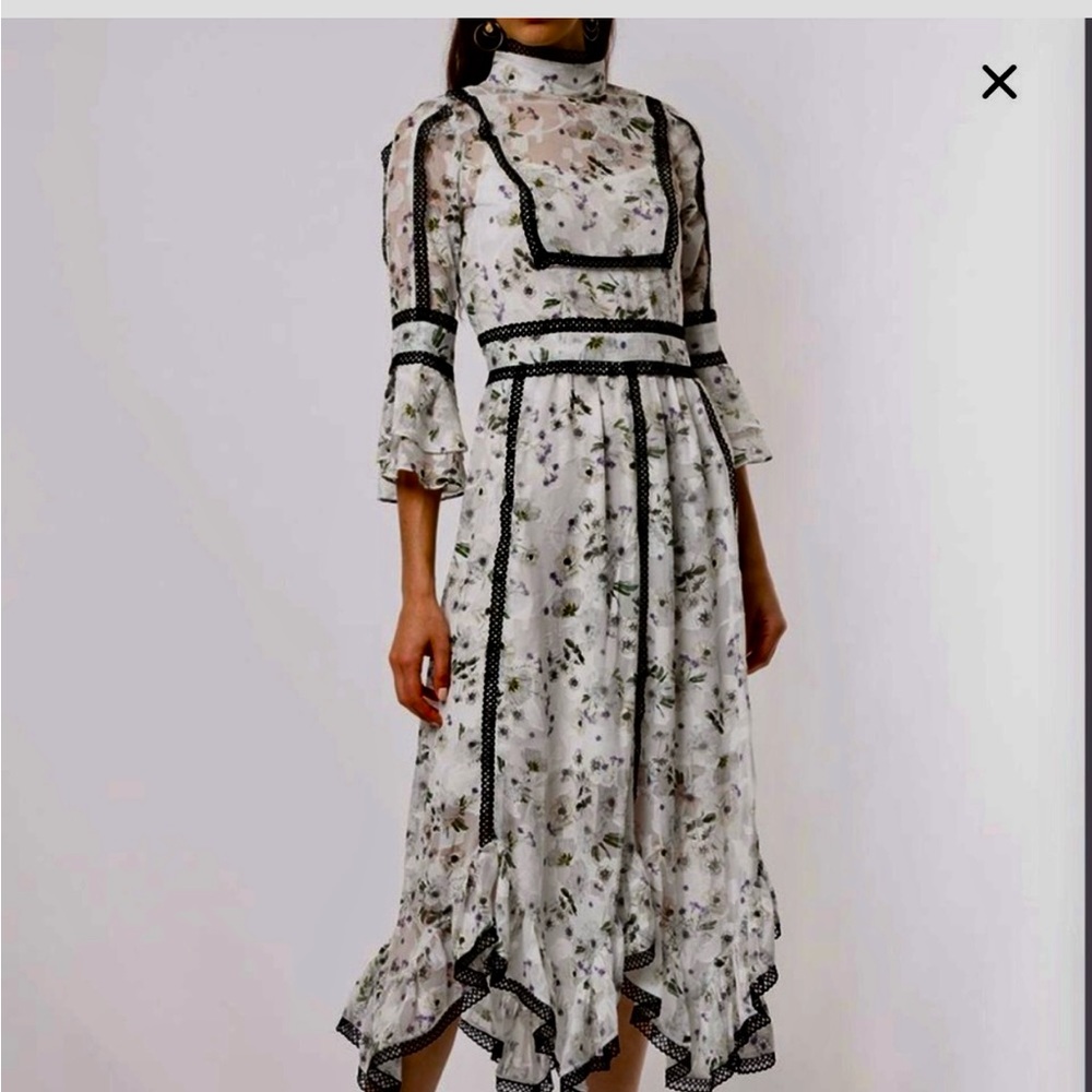 “We Are Kindred” Madison Midi Dress in size US 4.  New with Tags.
